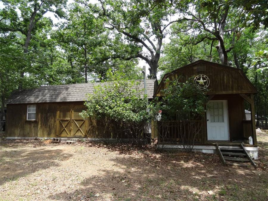 Property photo for 119 Oak Street, Mabank, TX