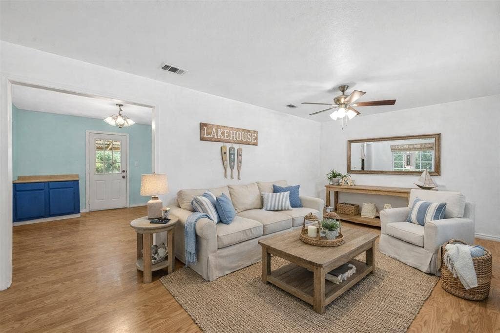 214 Wildflower Drive, Gun Barrel City, TX 75156 Virtually Staged