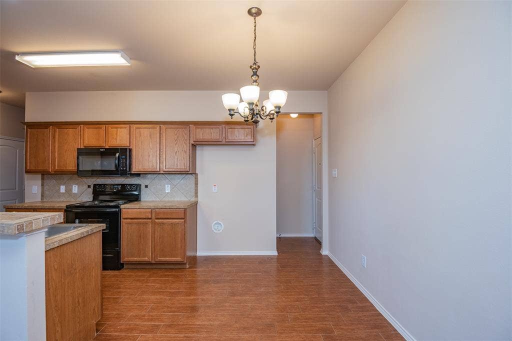 1426 Piedmont Drive, Mansfield, TX 76063 1426 Piedmont Drive, Mansfield, TX 76063