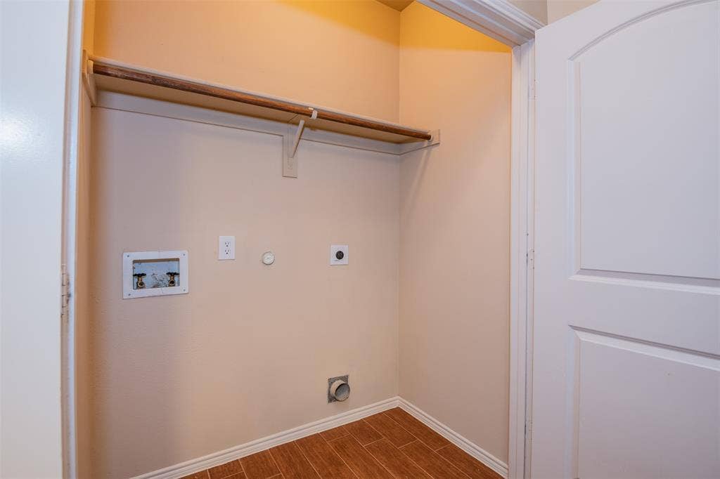 1426 Piedmont Drive, Mansfield, TX 76063 1426 Piedmont Drive, Mansfield, TX 76063