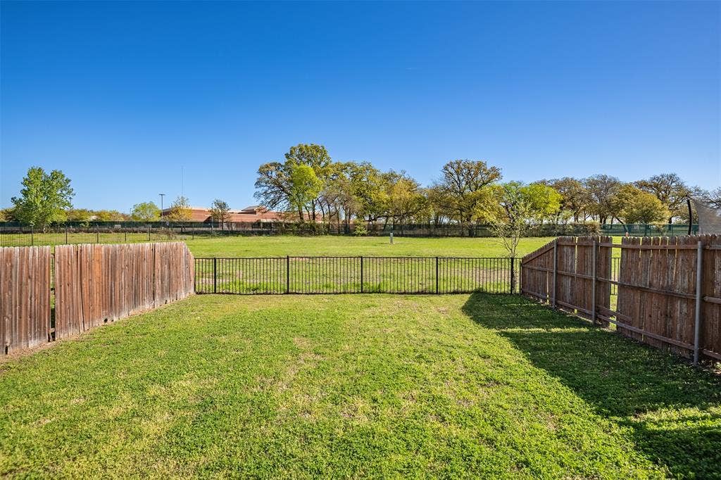 1426 Piedmont Drive, Mansfield, TX 76063 1426 Piedmont Drive, Mansfield, TX 76063