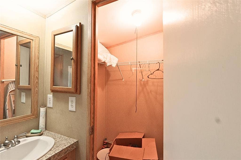 13990 Daniel Boone Lane, Log Cabin, TX 75148 13990 Daniel Boone Lane, Log Cabin, TX 75148