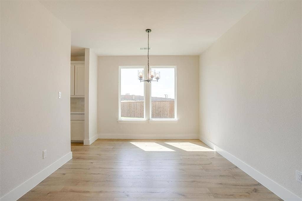 806 Feathergrass Court E, Haslet, TX 76052
