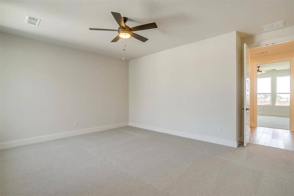 806 Feathergrass Court E, Haslet, TX 76052