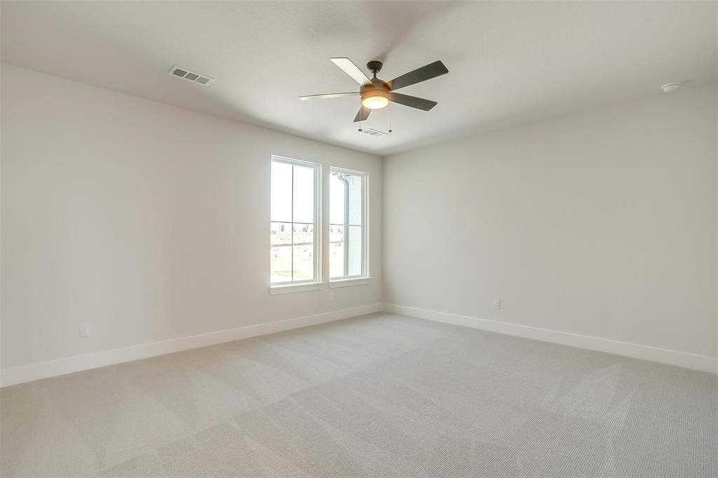 806 Feathergrass Court E, Haslet, TX 76052