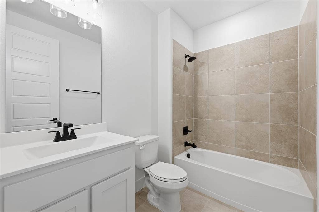 826 Feathergrass Court W, Haslet, TX 76052