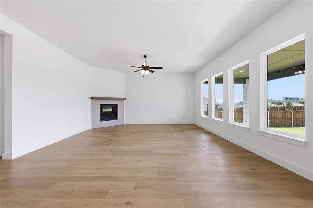 826 Feathergrass Court W, Haslet, TX 76052