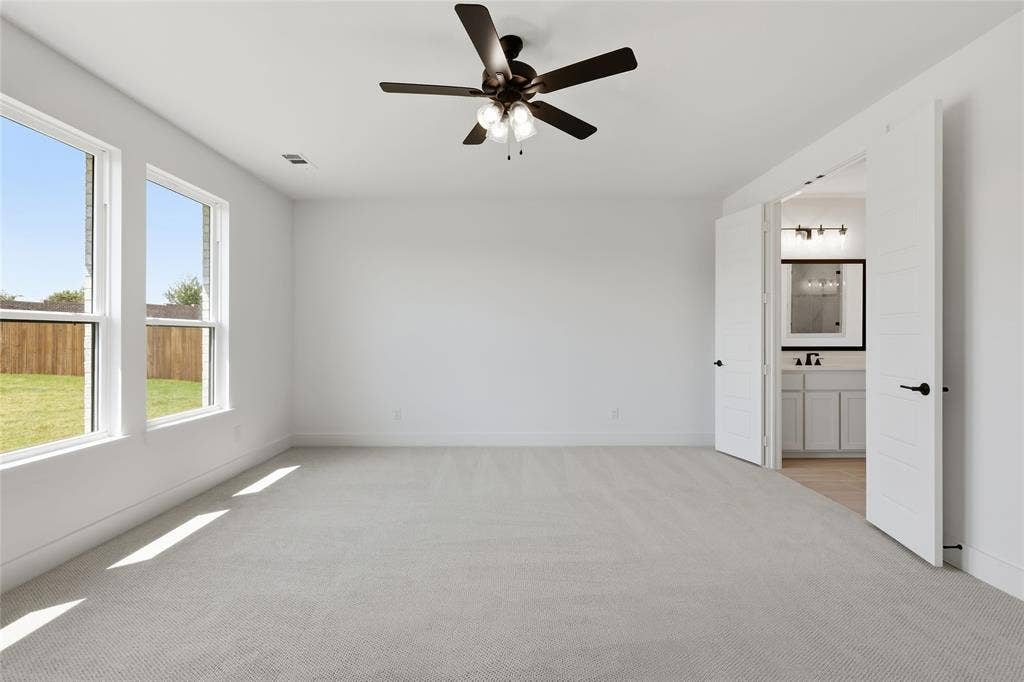 826 Feathergrass Court W, Haslet, TX 76052