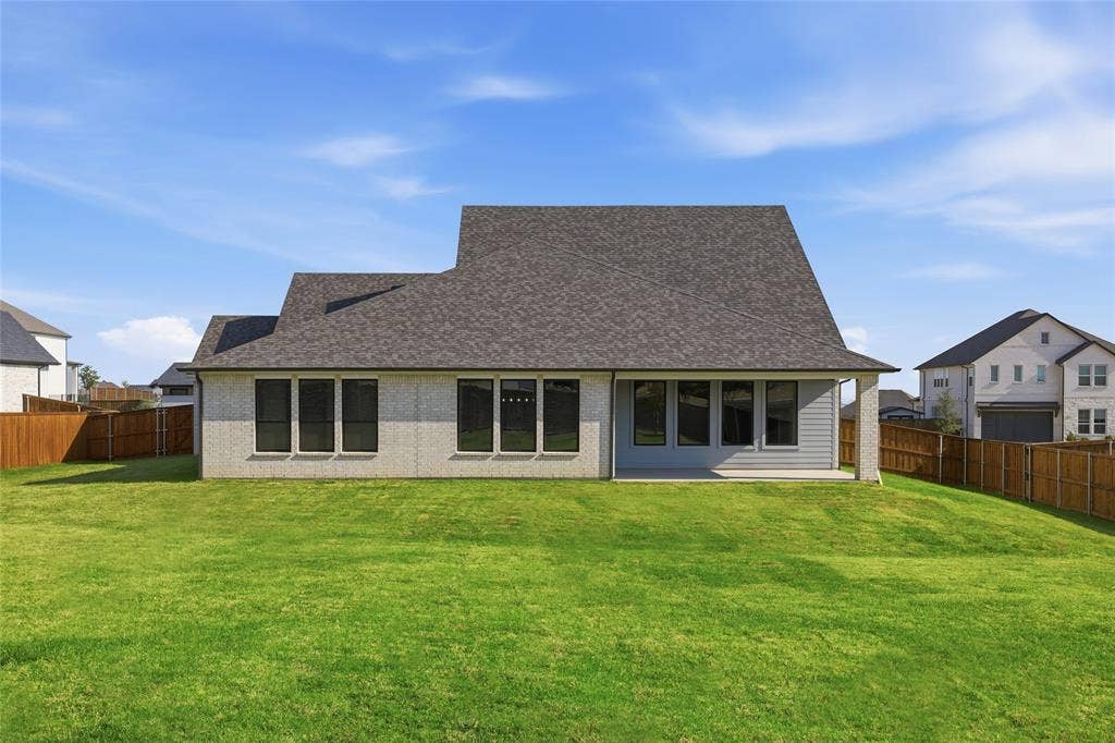 826 Feathergrass Court W, Haslet, TX 76052