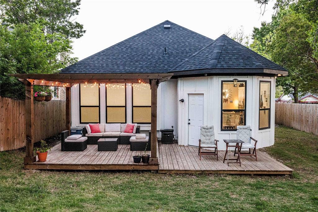 3231 Fairview Avenue, Dallas, TX 75223 3231 Fairview Avenue, Dallas, TX 75223