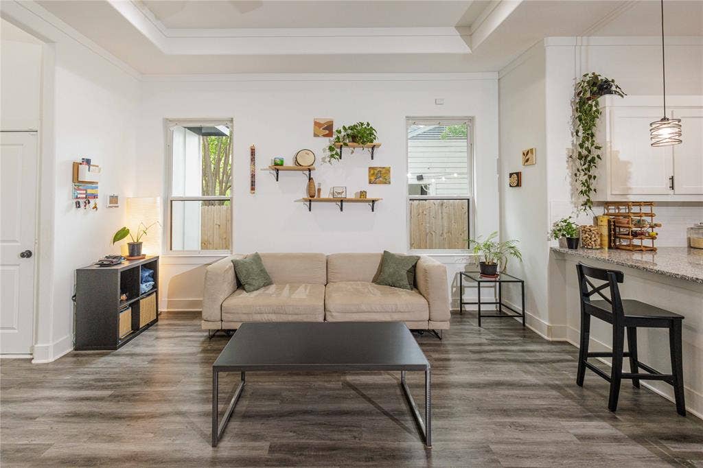 3231 Fairview Avenue, Dallas, TX 75223 3231 Fairview Avenue, Dallas, TX 75223