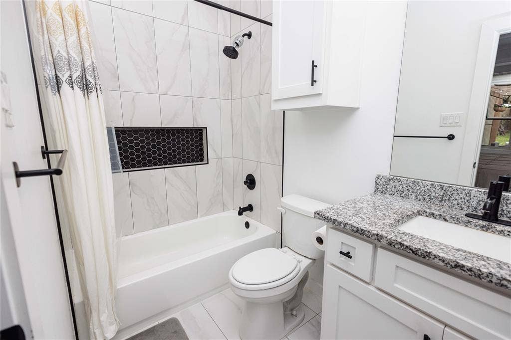 3231 Fairview Avenue, Dallas, TX 75223 3231 Fairview Avenue, Dallas, TX 75223