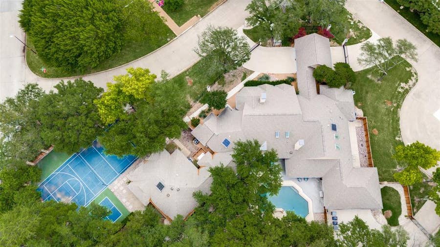 Property photo for 17515 River Hill Drive, Dallas, TX