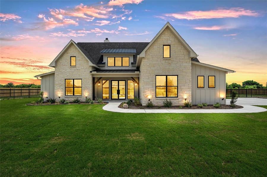 Property photo for 358 Lacek Mill Road, China Spring, TX