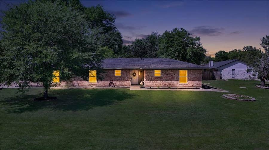 Property photo for 103 Willow Lake Lane, Crandall, TX