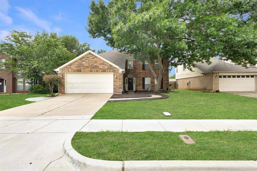 Property photo for 7333 Mesa Verde Trail, Fort Worth, TX