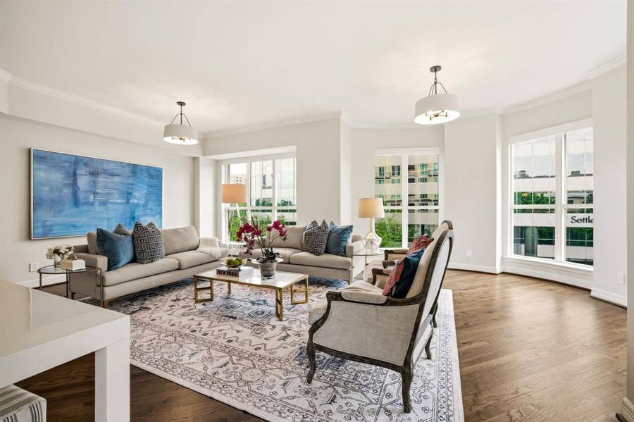 Property photo for 3401 Lee Parkway, #402, Dallas, TX