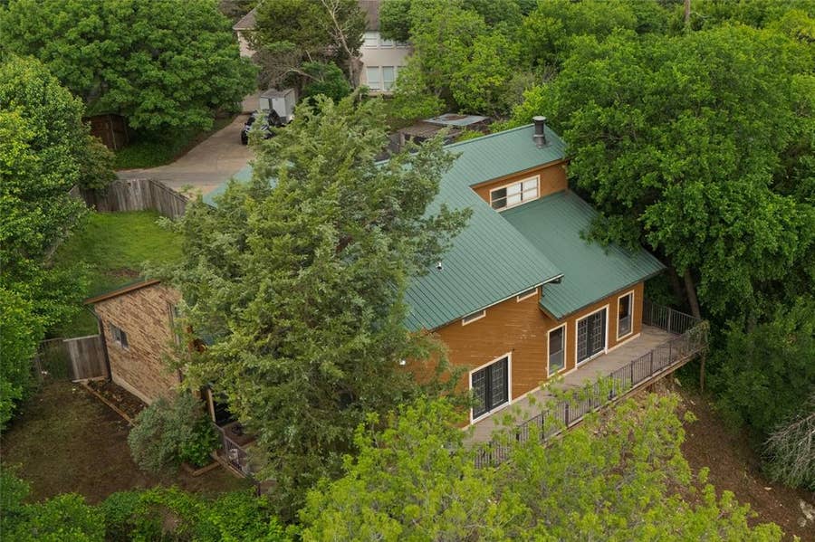 Property photo for 821 Cherlynne Drive, Cedar Hill, TX