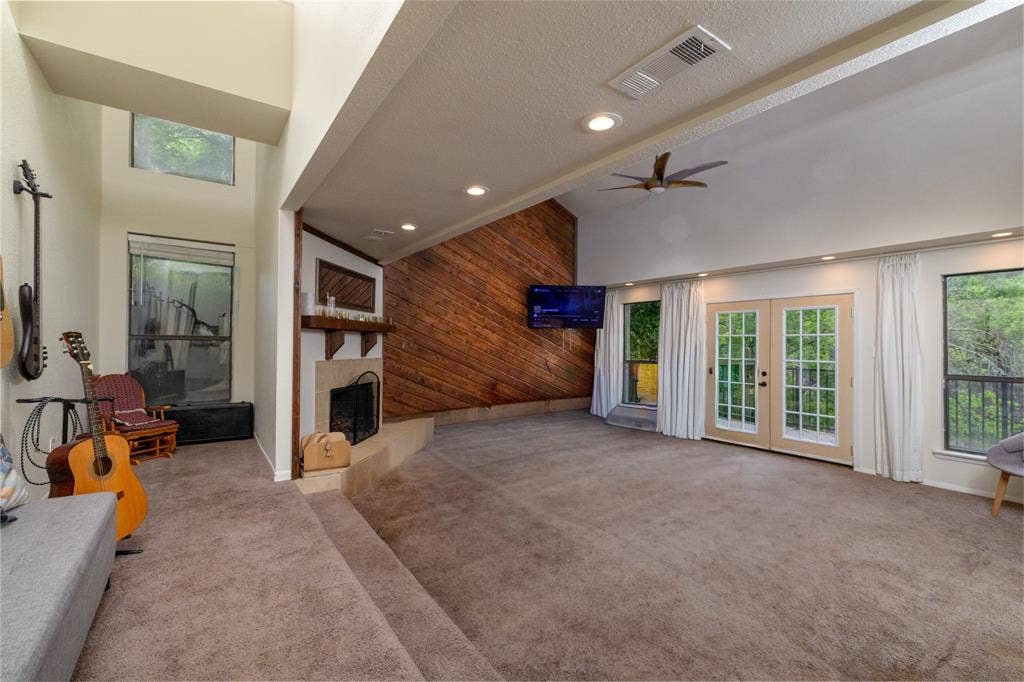 821 Cherlynne Drive, Cedar Hill, TX 75104 821 Cherlynne Drive, Cedar Hill, TX 75104