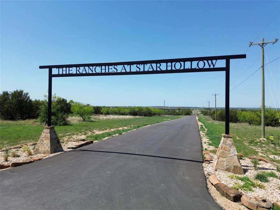 Property photo for 485 Hollow Drive, Lipan, TX