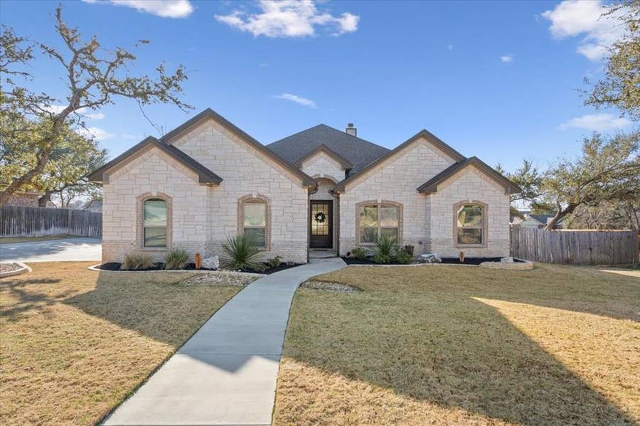 Property photo for 102 Rancho Del Lago Lane, Morgans Point Resort, TX