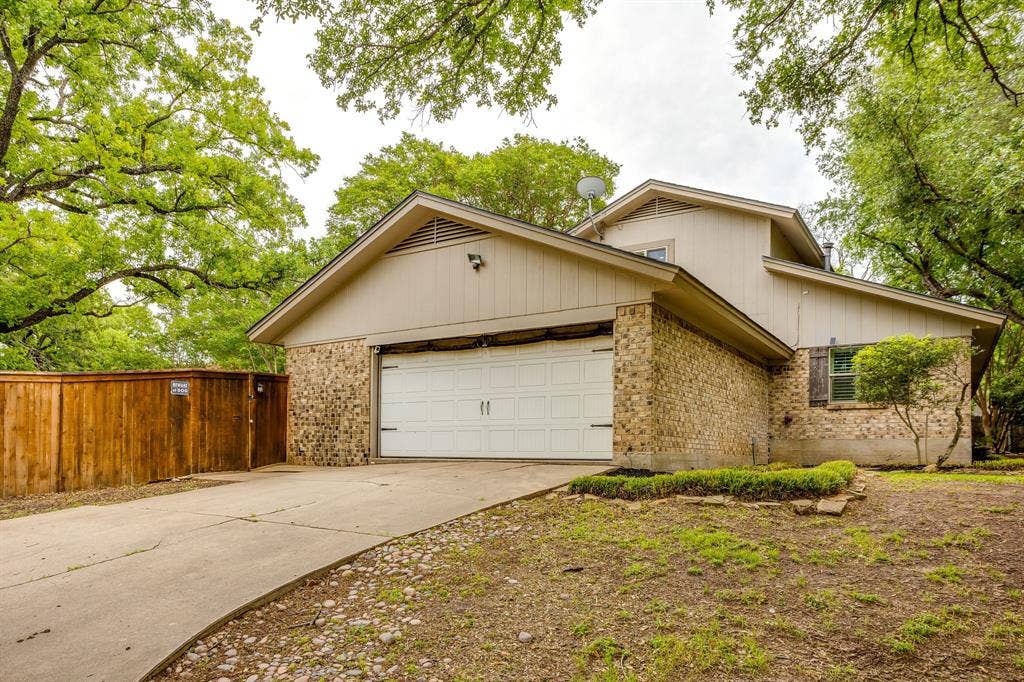 104 Wildwood Court, Azle, TX 76020 104 Wildwood Court, Azle, TX 76020