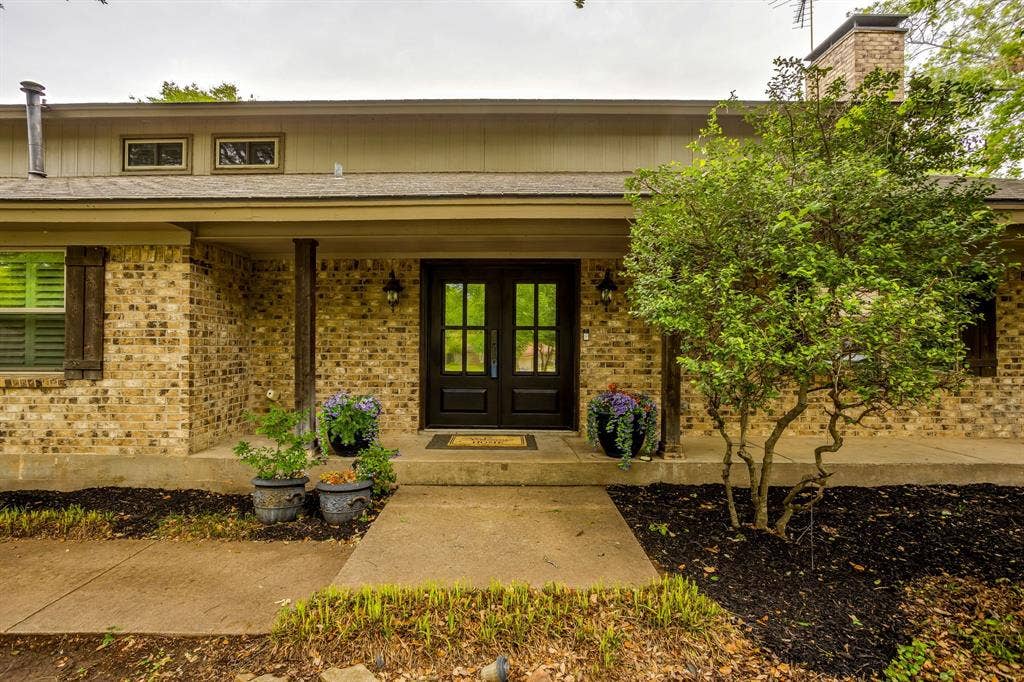 104 Wildwood Court, Azle, TX 76020 104 Wildwood Court, Azle, TX 76020