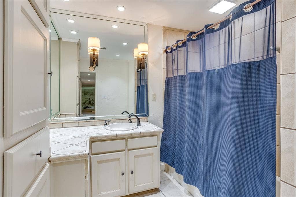 104 Wildwood Court, Azle, TX 76020 104 Wildwood Court, Azle, TX 76020