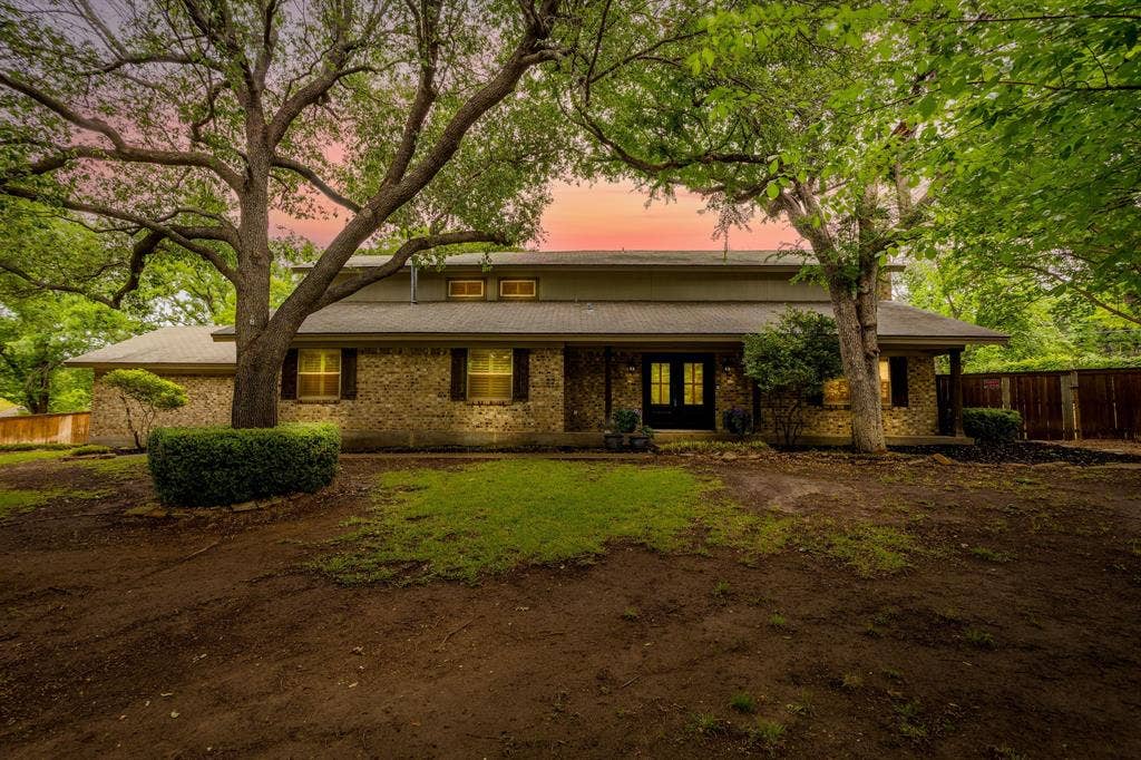 104 Wildwood Court, Azle, TX 76020 104 Wildwood Court, Azle, TX 76020