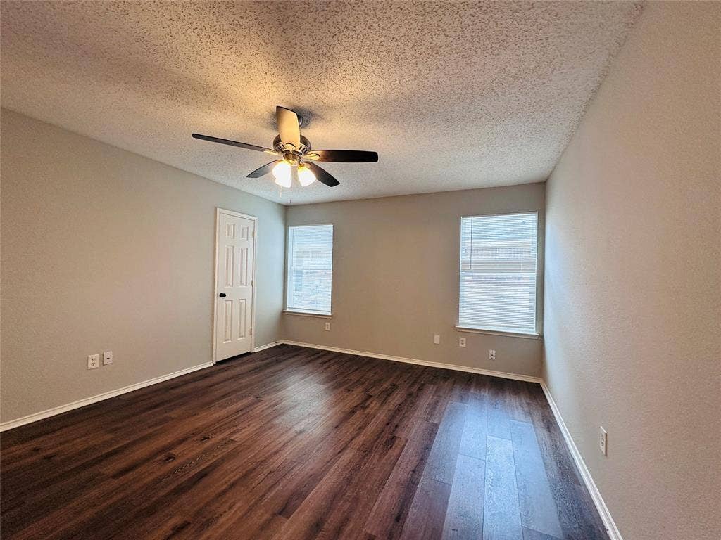 2463 Marimont Lane, Lancaster, TX 75134