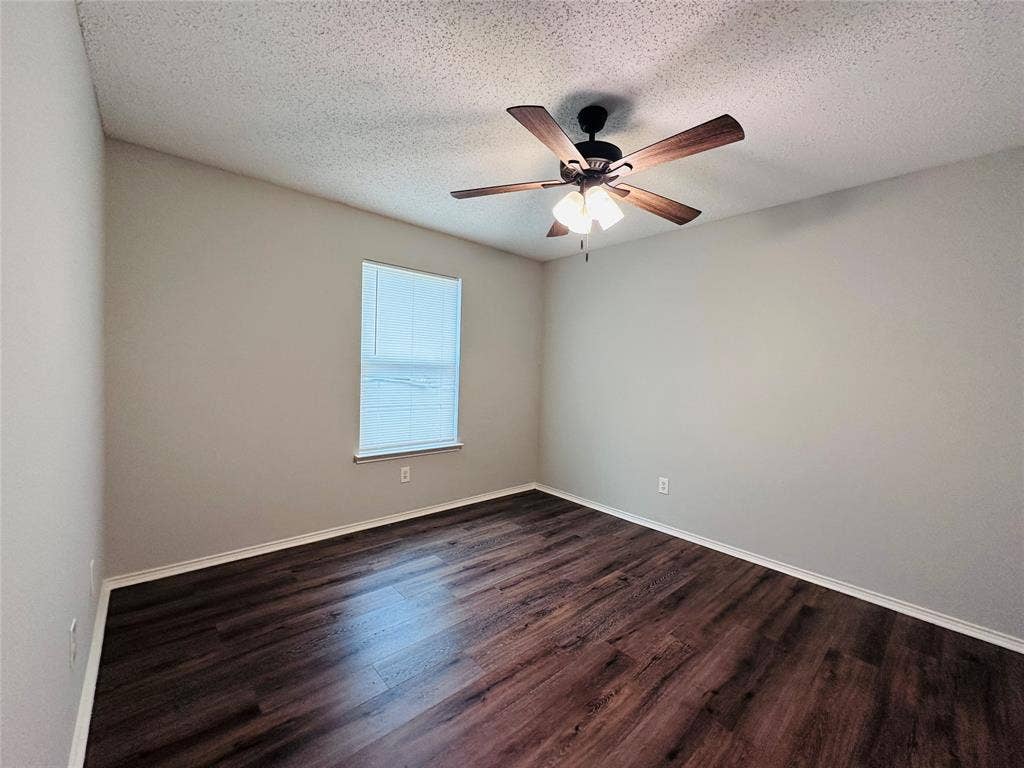 2463 Marimont Lane, Lancaster, TX 75134