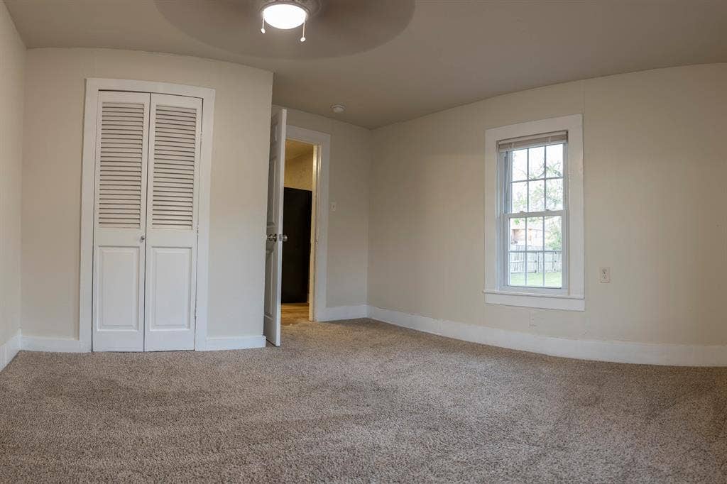 1910 S 12th Street, Waco, TX 76706 1910 S 12th Street, Waco, TX 76706