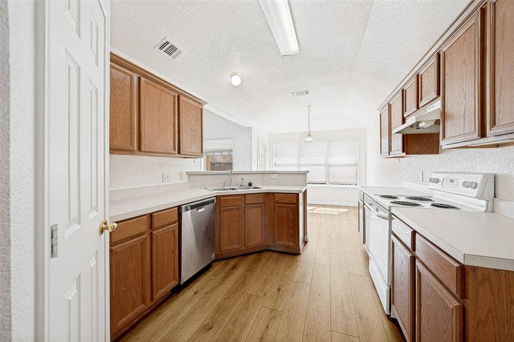308 Rock Hill Drive, Crowley, TX 76036 308 Rock Hill Drive, Crowley, TX 76036