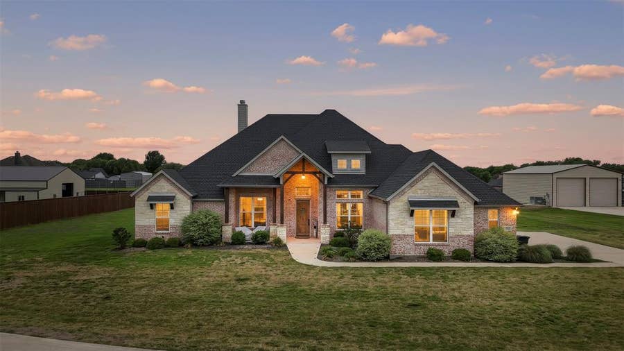 Property photo for 321 Rolling Meadows Drive, Waxahachie, TX