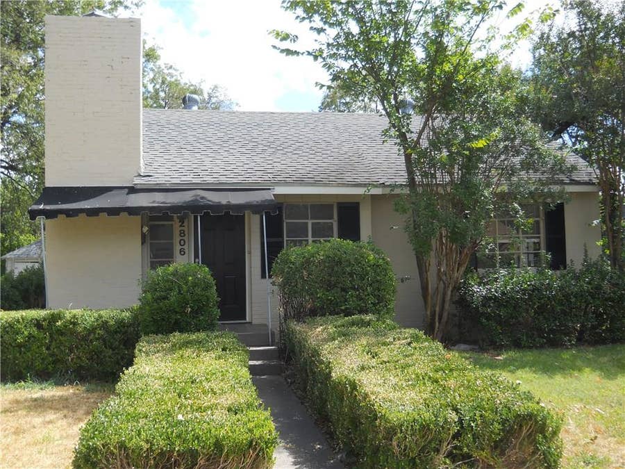 Property photo for 2806 Hedgerow Drive, Dallas, TX