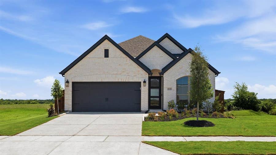 Property photo for 2120 Waters Edge Street, Forney, TX
