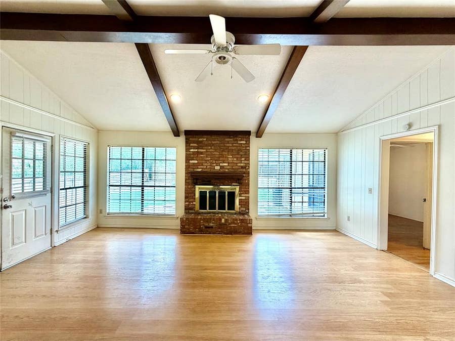 Property photo for 1416 Sandy Creek Drive, Denton, TX