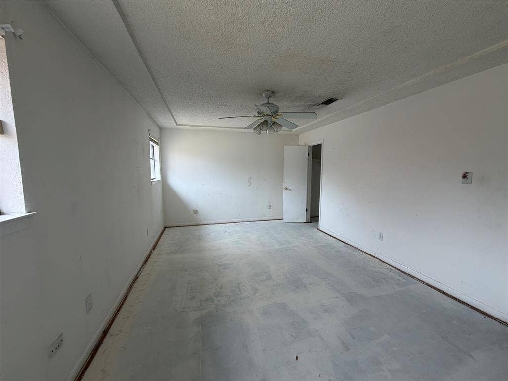 1115 Green River Trail, Cleburne, TX 76033 1115 Green River Trail, Cleburne, TX 76033