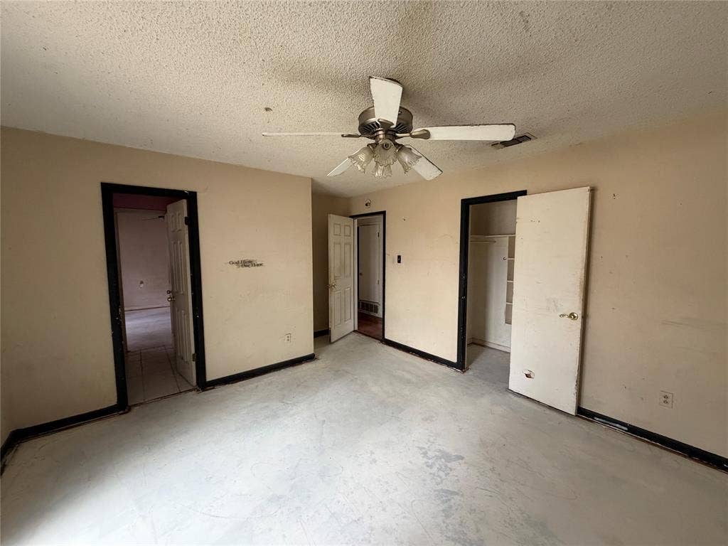 1115 Green River Trail, Cleburne, TX 76033 1115 Green River Trail, Cleburne, TX 76033