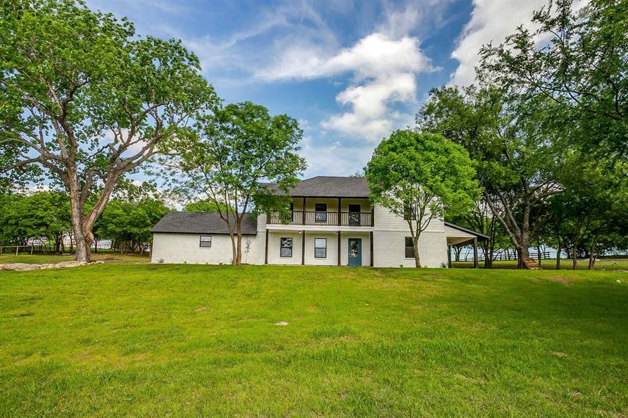 Property photo for 116 Remuda Drive, Fort Worth, TX