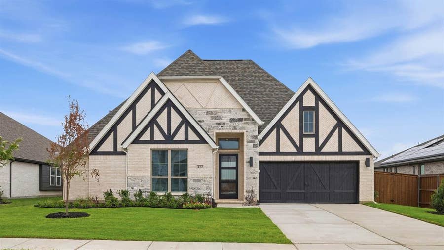 Property photo for 273 Rosemallow Lane, Waxahachie, TX