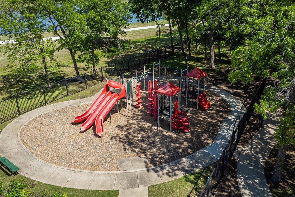 1640 Stillhouse Hollow Drive, Prosper, TX 75078 Playground for La Cima residents.