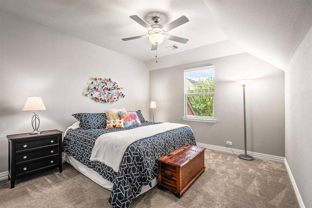 1640 Stillhouse Hollow Drive, Prosper, TX 75078 The second level has 3 bedrooms and two bathrooms. All have walk-in closets and ceiling fans.