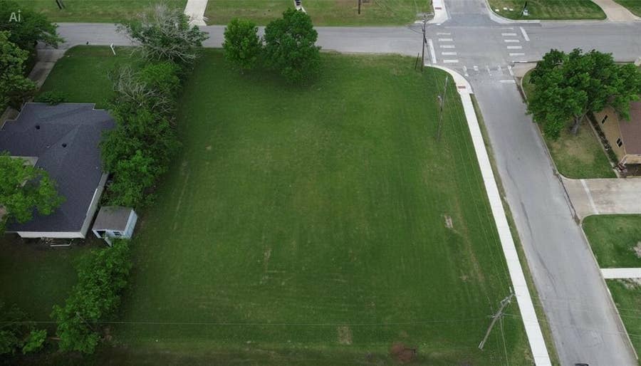 Property photo for 611 W Ash Street, Celina, TX