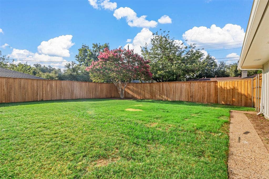 3212 Altman Drive, Dallas, TX 75229 3212 Altman Drive, Dallas, TX 75229
