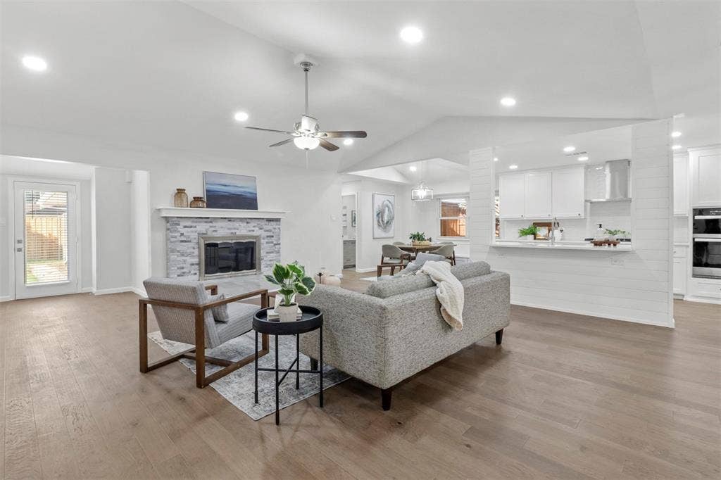 3212 Altman Drive, Dallas, TX 75229 3212 Altman Drive, Dallas, TX 75229