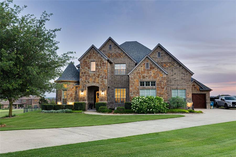 Property photo for 7757 Bella Milano Drive, Fort Worth, TX