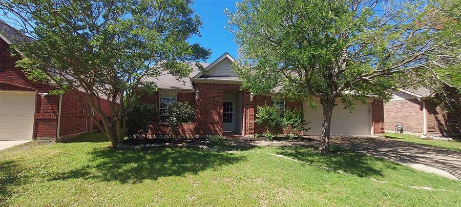 Property photo for 1011 Bainbridge Lane, Forney, TX
