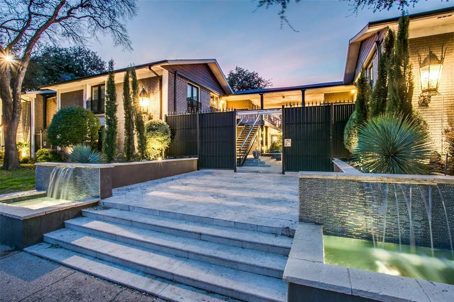 Property photo for 10201 Regal Oaks Drive, #204, Dallas, TX