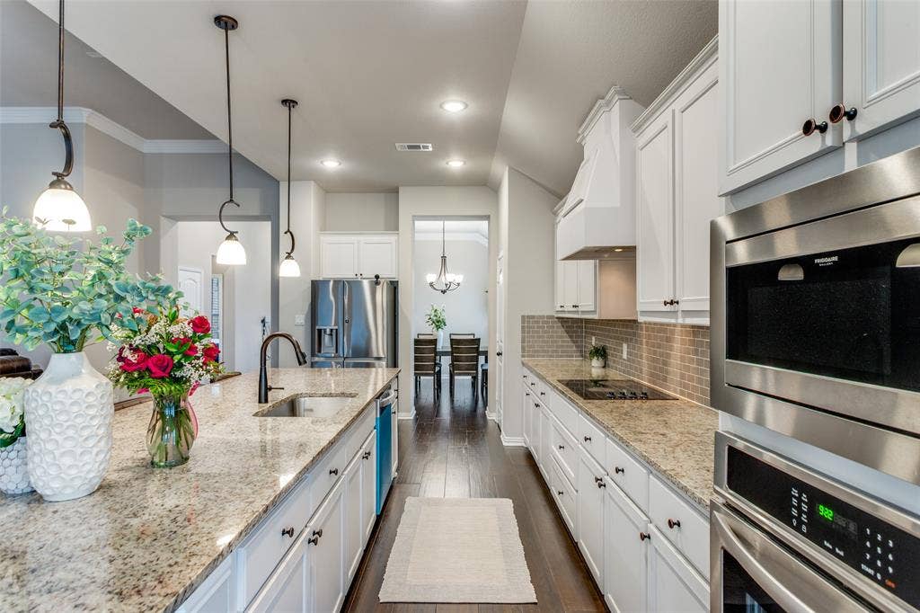 8624 Tucker Drive, Godley, TX 76044 8624 Tucker Drive, Godley, TX 76044